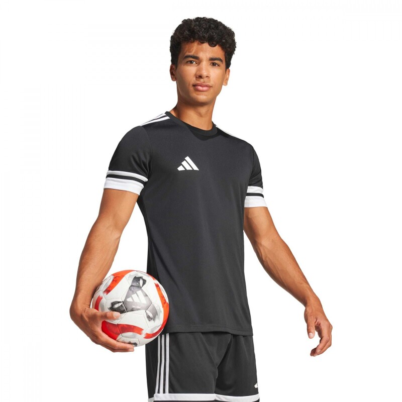 Remera Squadra 25 de Hombre Negro