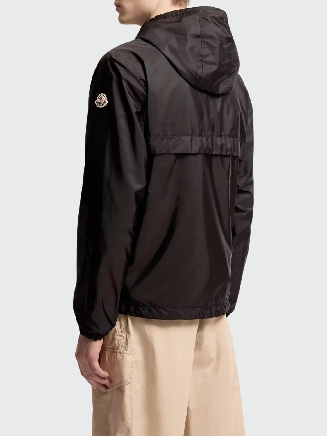 MONCLER - Campera con Capucha Nidge Negro