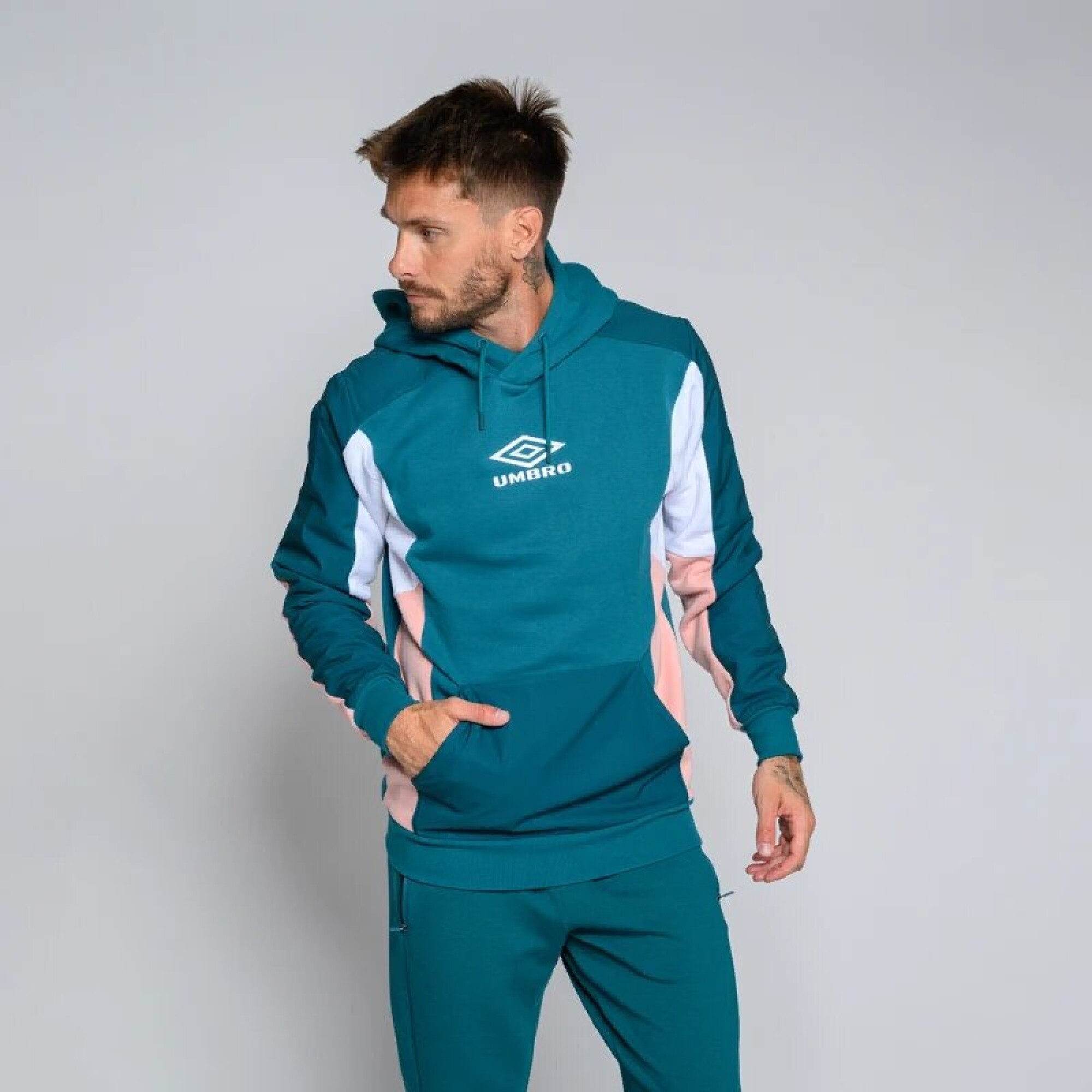 Buzo Umbro Canguro Vortis Hombre La Cancha