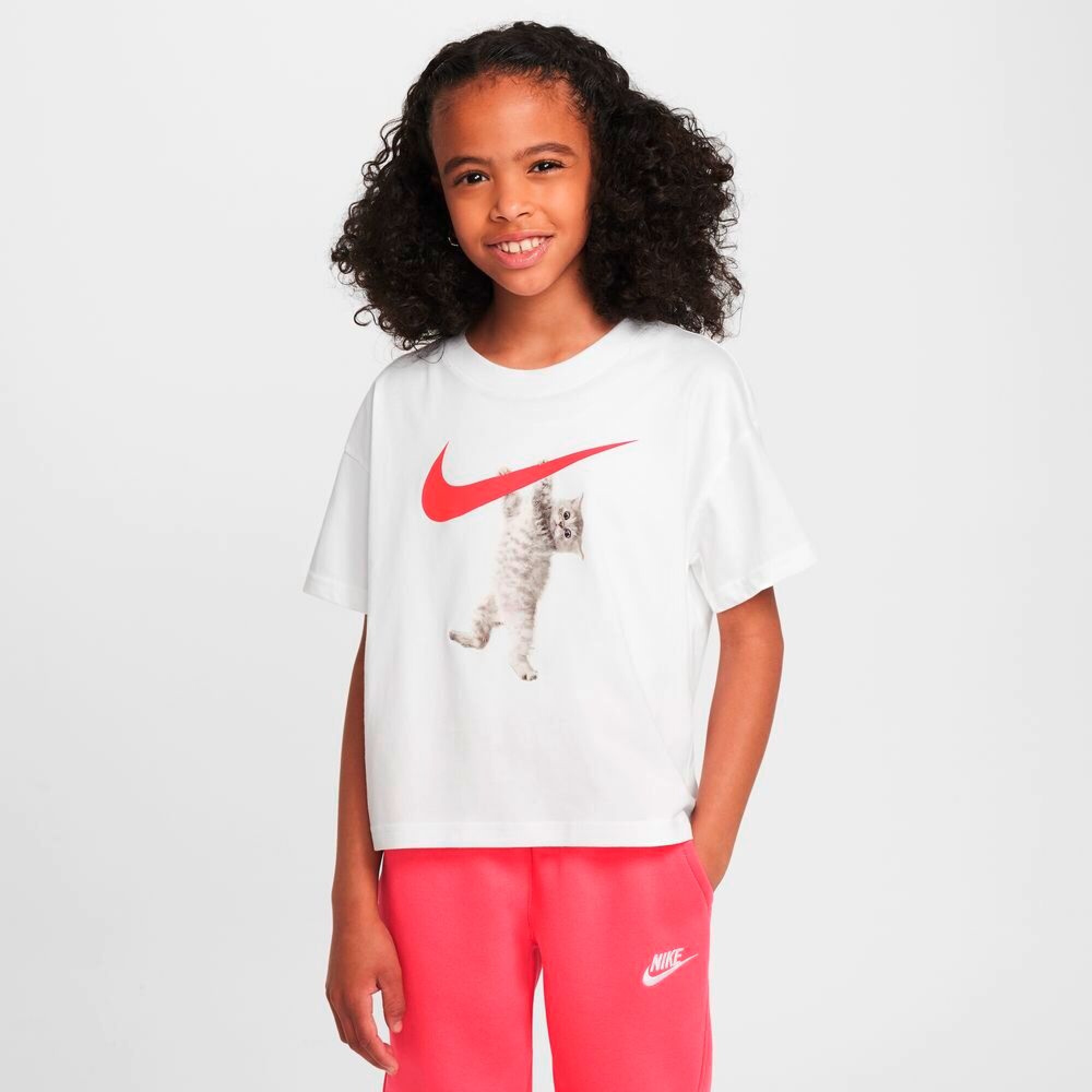 Camiseta Nike Sportswear Tee Boxy Hang de Nina Blanco Ninos La Cancha