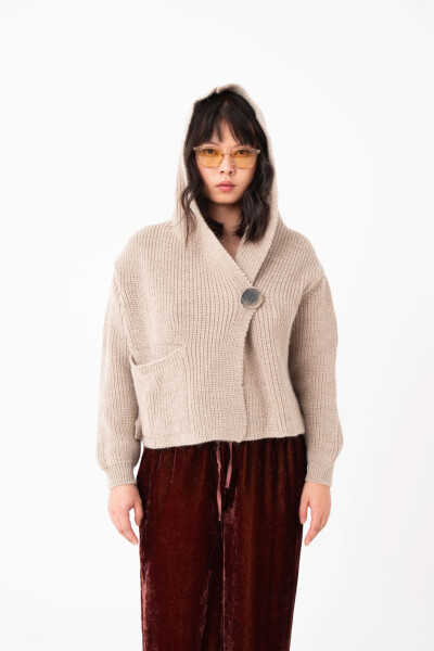 CARDIGAN CON CAPUCHA Beige