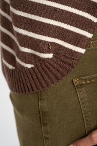 Sweater Rayado Marrón