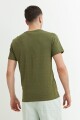 Remera escote V VERDE OLIVA