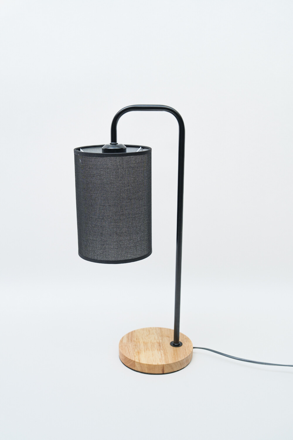 Lampara De Mesa Avenor Negro