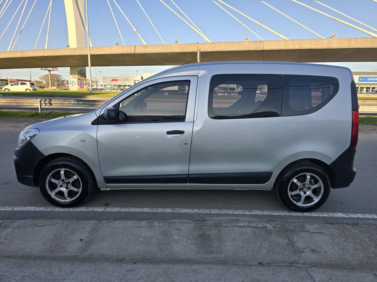 Renault Kangoo 2020 EXCELENTE ESTADO! | Permuta / Financia Renault Kangoo 2020 EXCELENTE ESTADO! | Permuta / Financia