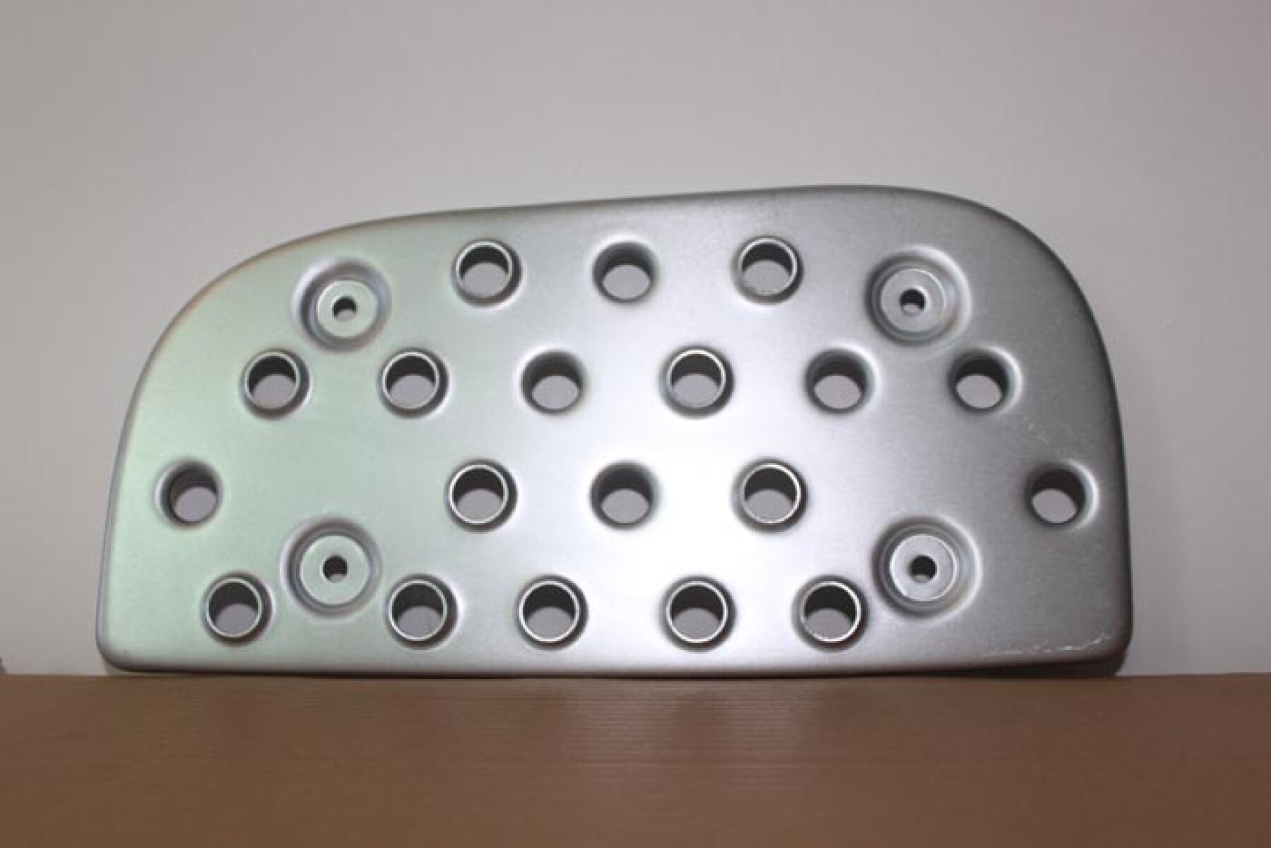 ACCESORIO EXTERIOR FOTON ESCALON DEL MEDIO CABINA LADO IZQUIERDO AUMAN - 