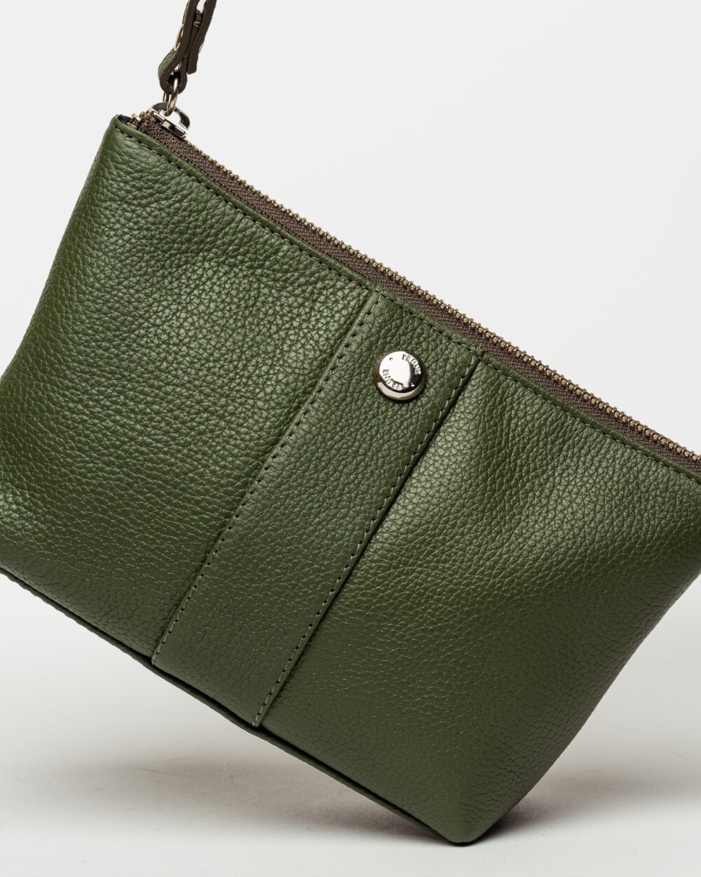 Porta Cosméticos Belle En Cuero Graneado Verde