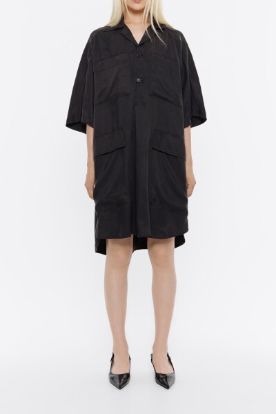 VESTIDO CORTO OVERSIZE Negro