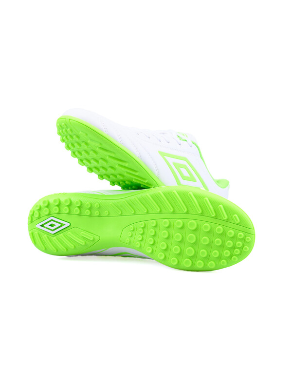 Calzado Classico III TF Umbro Hombre 09v