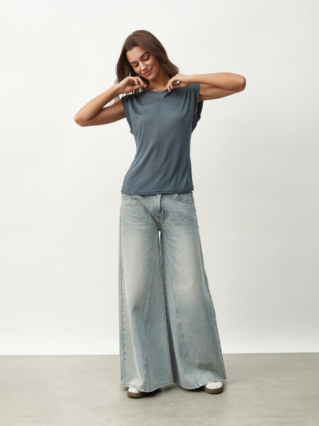 REMERA ZAFIRO GRIS OSCURO