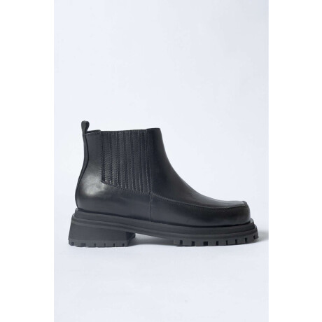 Bota Ruma Black