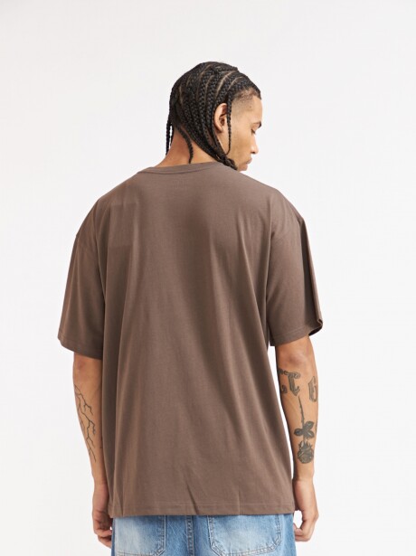 REMERA OVERSIZE RENO MARRON