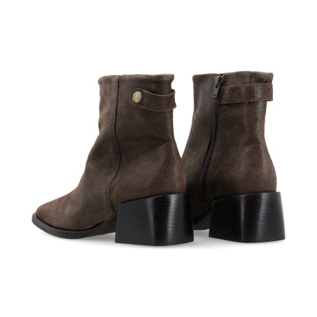 BOTA MARRON
