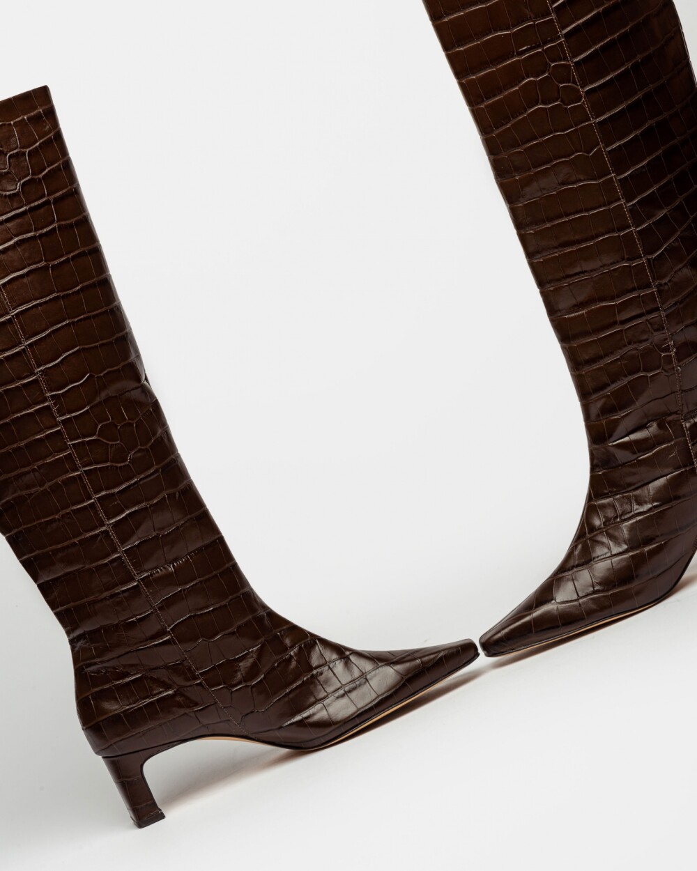 Bota Caña Alta Pixie En Cuero Croco Marron