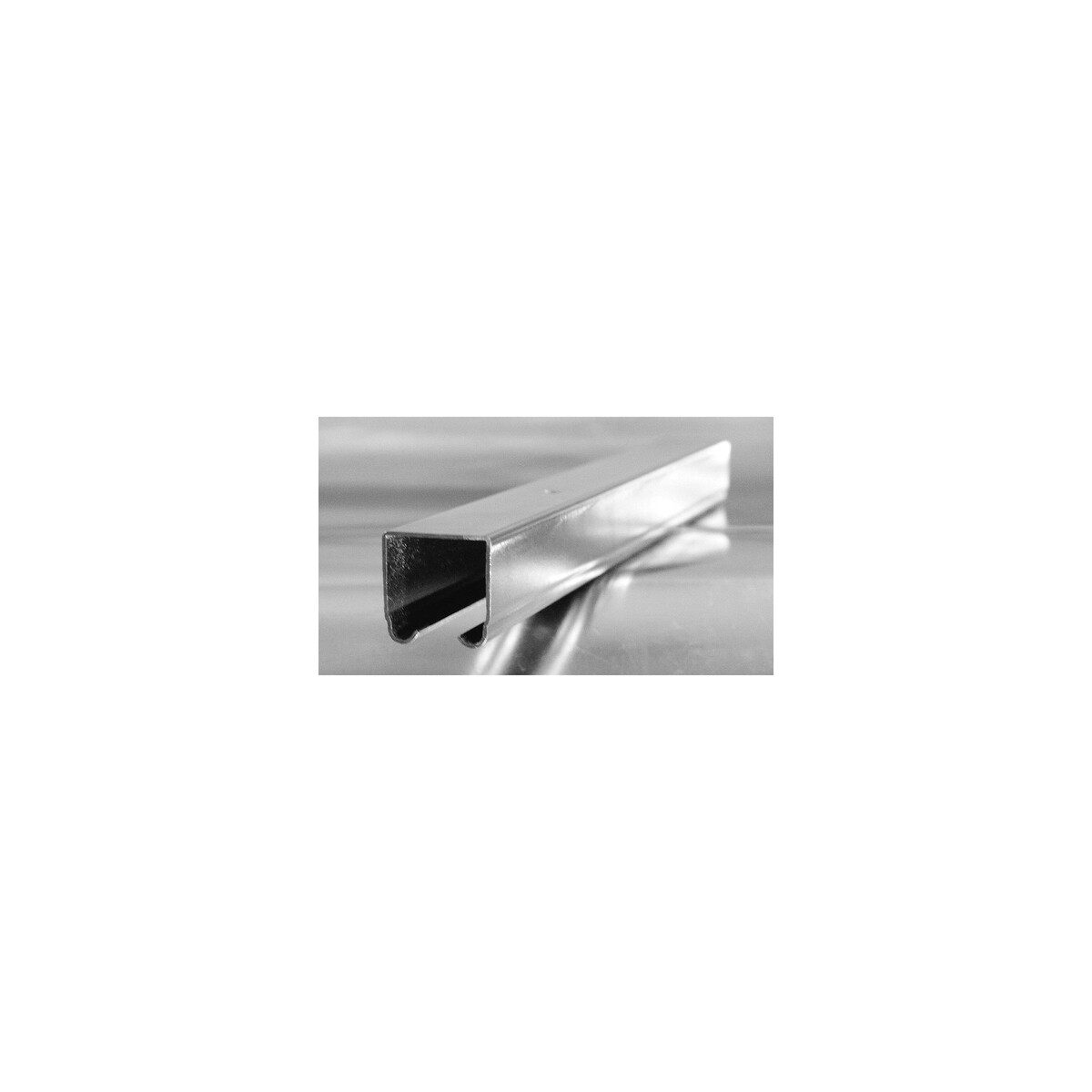 Riel U100 acero galvanizado 3 mts DUCASE 