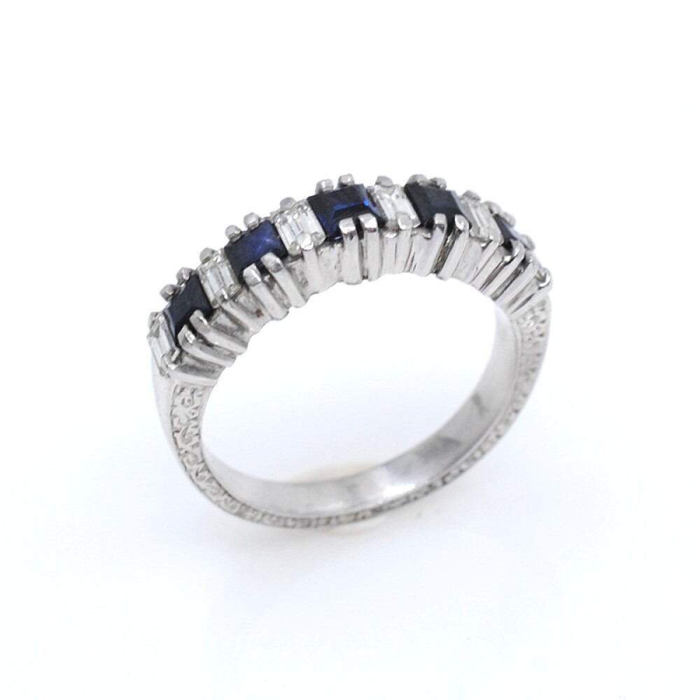 Anillo Oro Blanco 18K Con Brillantes Y Zafiros Anillo Oro Blanco 18K Con Brillantes Y Zafiros