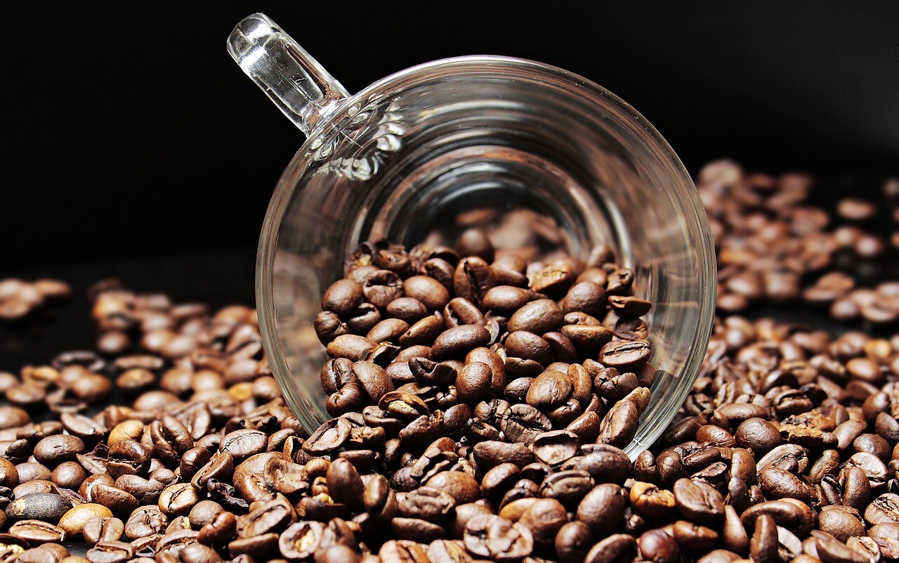 1-coffee-beans-2258839-1280.jpg