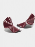 Pendientes Con Relieve Y Esmalte burdeos