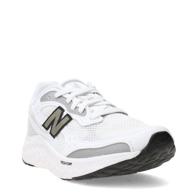 Championesde Mujer New Balance Arishi V4 Gris Metalizado