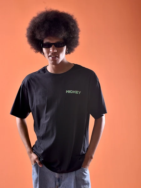 REMERA MICKEY GAMER NEGRO