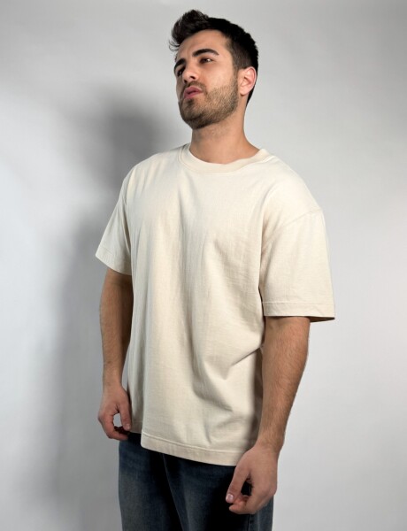 Remera oversize Brito Beige