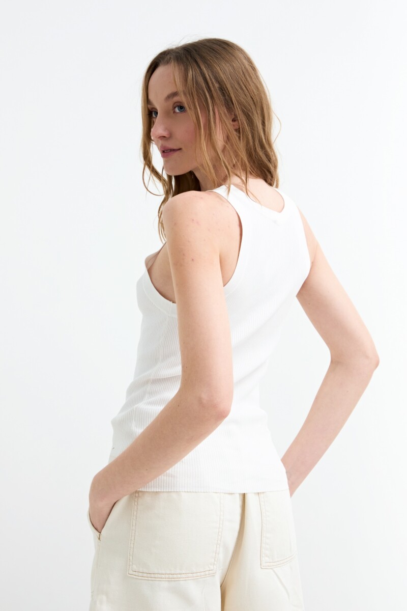 Top tejido escote geometrico BLANCO