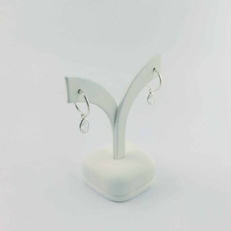 Aritos de plata 925 con circonia pasante. Aritos de plata 925 con circonia pasante.