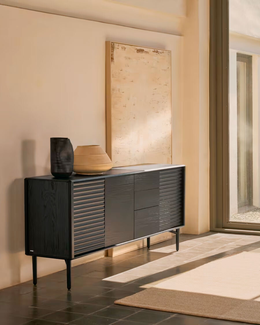 Aparador Lenon 3 puertas y 3 cajones madera maciza y chapa roble negro 200x86cm FSC Mix Crédito