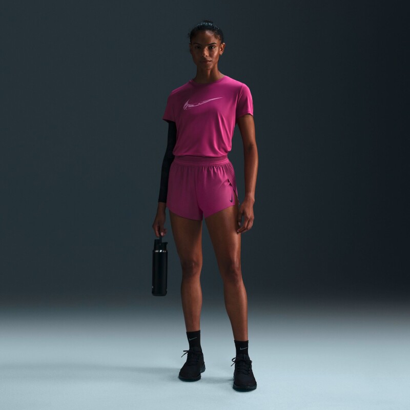 Remera Nike One de Mujer Rosado