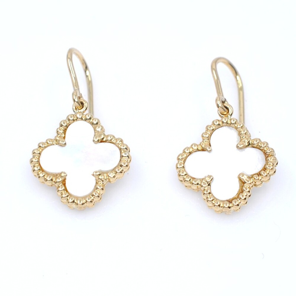 Par de caravanas en oro 18k y nácar modelo Alhambra Par de caravanas en oro 18k y nácar modelo Alhambra