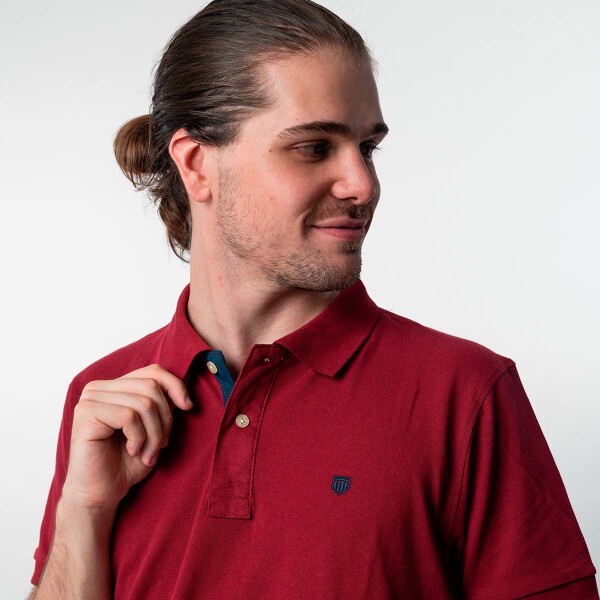 Remera Piqué Wine