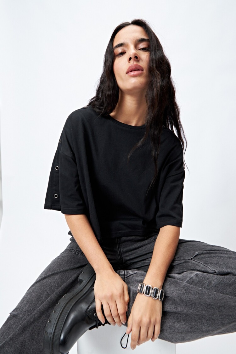 REMERA LETSI Negro