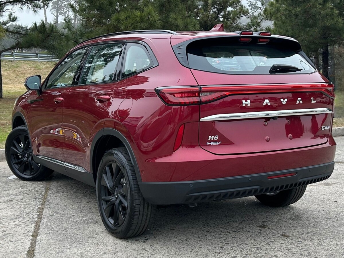 Haval H6 HEV Elite 2026 0KM | Permuta / Financia Haval H6 HEV Elite 2026 0KM | Permuta / Financia