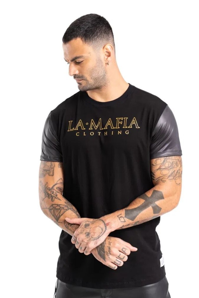 CAMISETA COLOR NEGRO ELASTIZADA BY LA MAFIA 