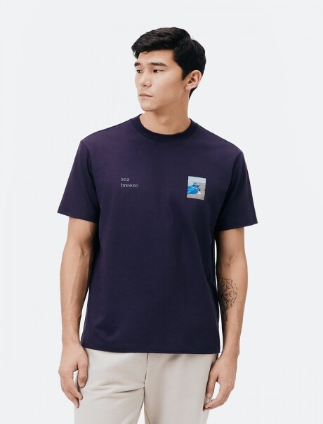 CAMISETA CON ESTAMPA MODELO REGULAR AZUL