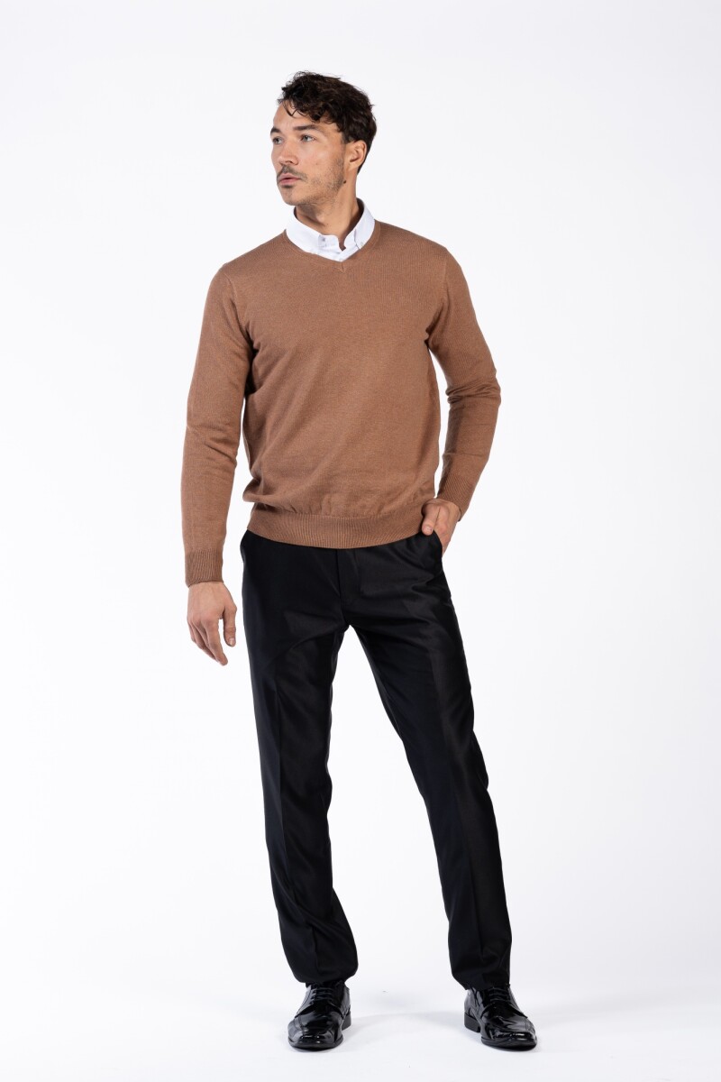 SWEATER CUELLO V CAMEL