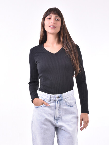 REMERA MADRID NEGRO