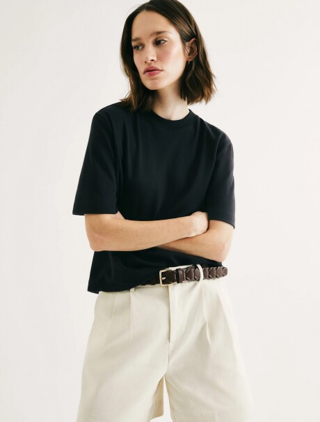 CAMISETA BÁSICA MANGA CORTA NEGRO