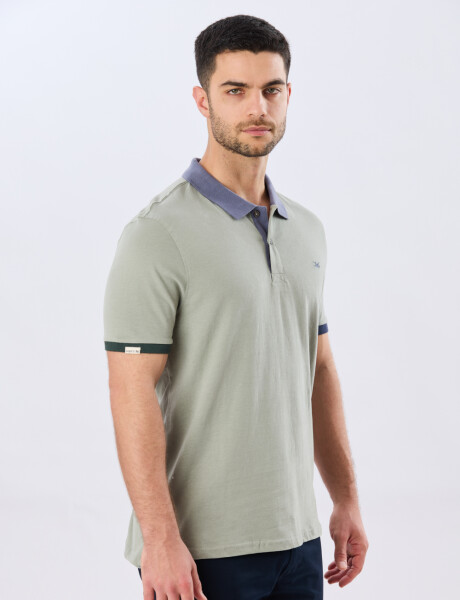 REMERA POLO LISA JERSEY Pistacho