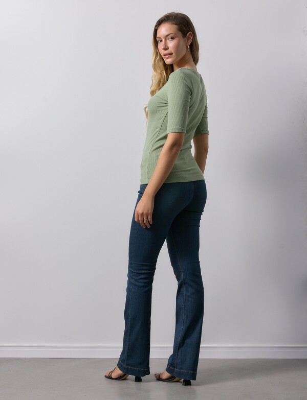 Remera Modal Ribs VERDE