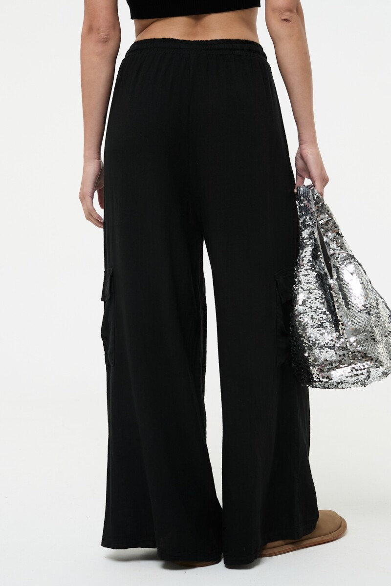 PANTALÓN CARGO Negro