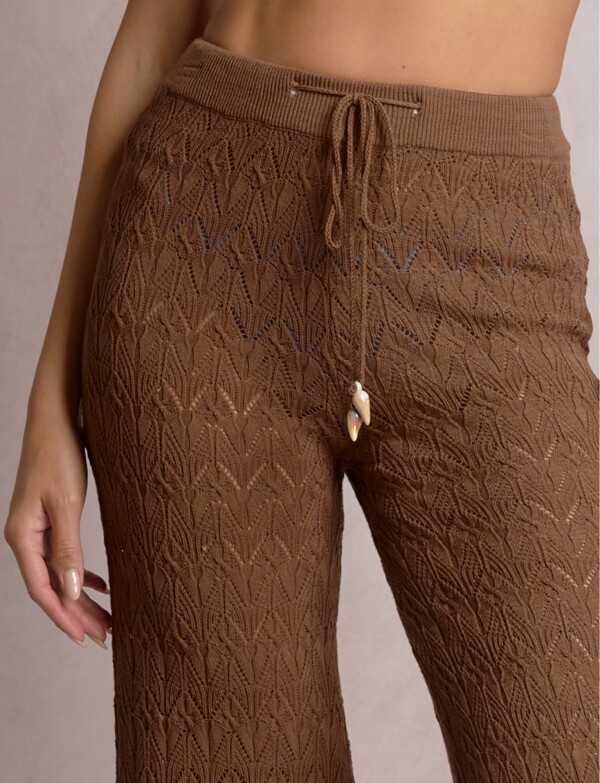 Pantalón Boho Calado Acampanado MARRON