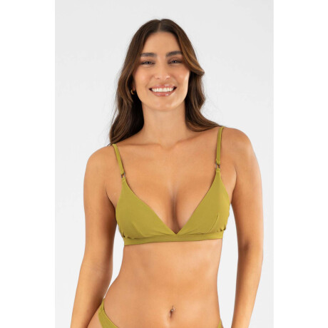 Triangulo rory Pistacho