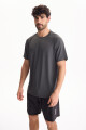 Remera Elevate Gris