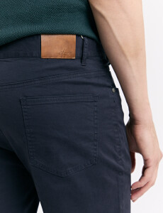 080653 PANTALON HARRY Azul Oscuro