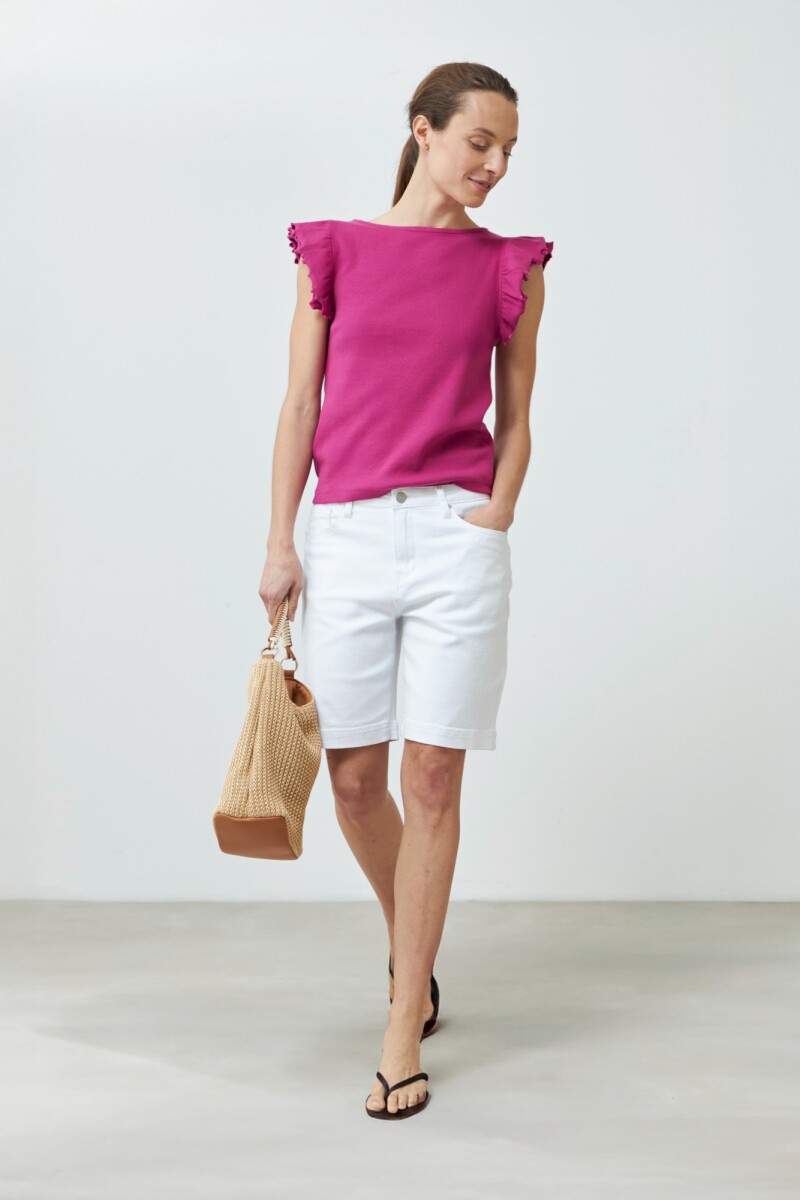 Top canalé con volados fucsia