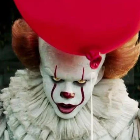 Pennywise With Balloon • It Chapter Two - 780 Pennywise With Balloon • It Chapter Two - 780