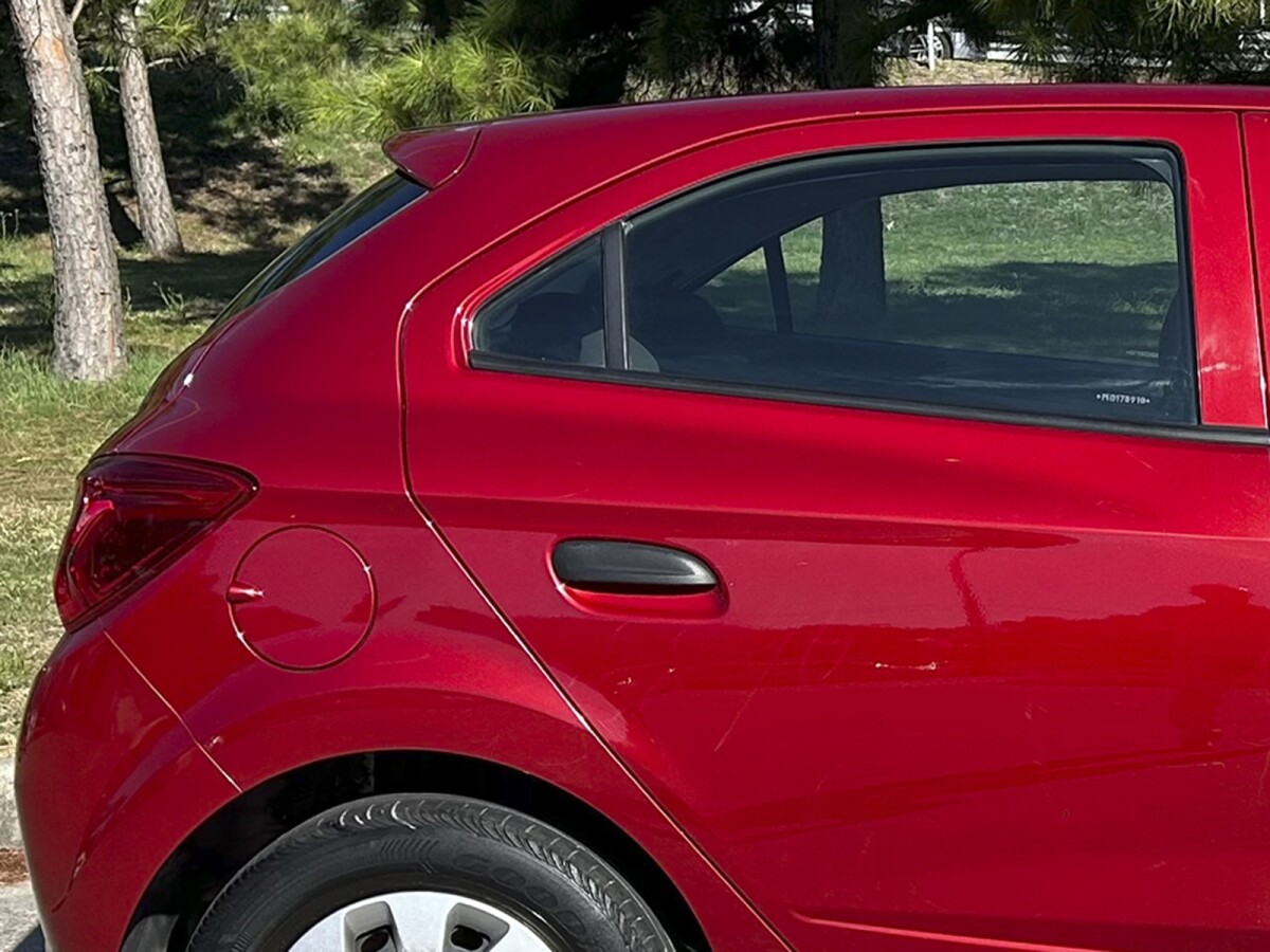 Chevrolet Onix 1.0 Extra Full | Permuta / Financia Chevrolet Onix 1.0 Extra Full | Permuta / Financia