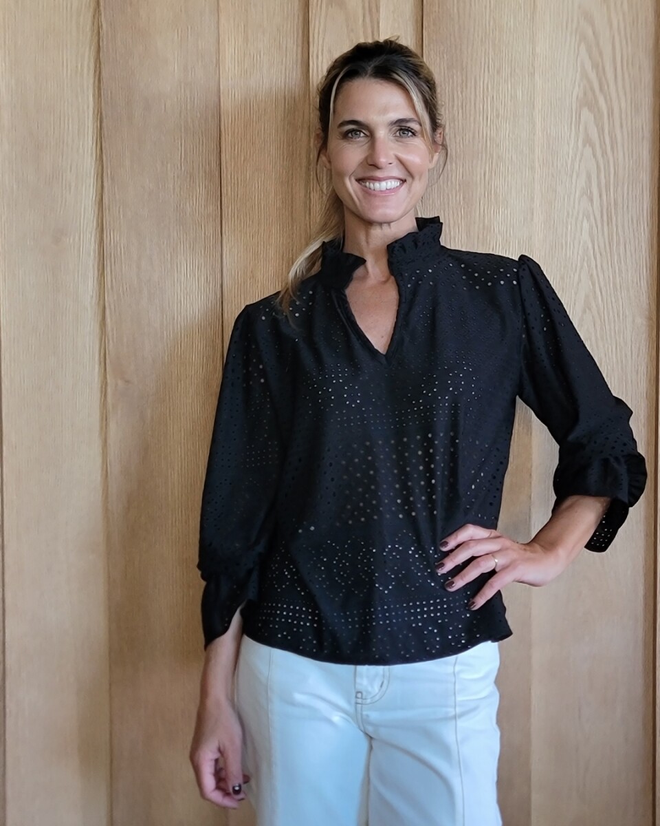 Blusa Copenhague - Broderie negro 