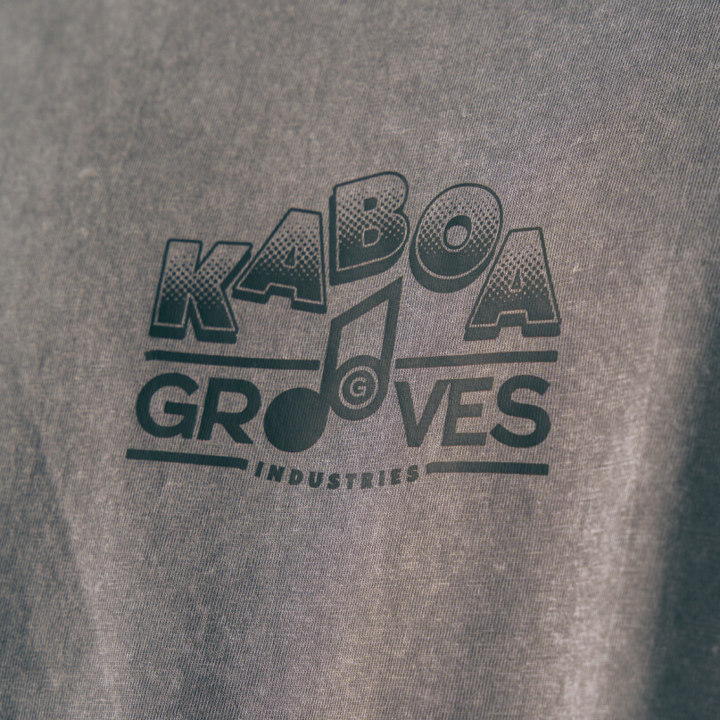 REMERA OVERSIZE - KABOA GROOVES REMERA OVERSIZE - KABOA GROOVES